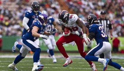 kaiyun-教练战术体系是否普遍缺乏国际视野，教练在布置战术时讲到了常用的比赛阵型